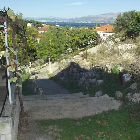 Apartments With A Parking Space Postira, Brac - 742 Apartman Postira