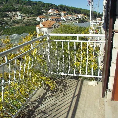 Apartments With A Parking Space Postira, Brac - 742