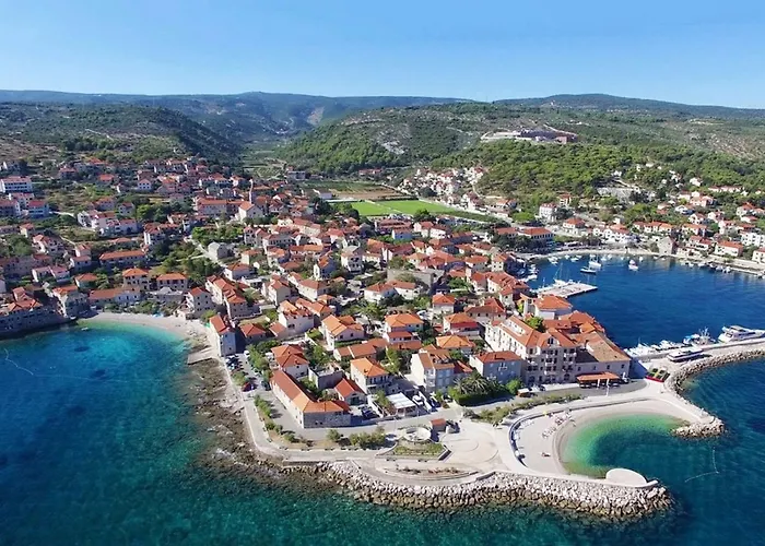 Apartamento With A Parking Space Postira, Brac - 742