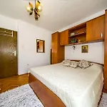 Apartments With A Parking Space Postira, Brac - 742 Postira